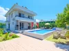 Villa Lara Shine