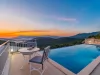 Villa Infinity