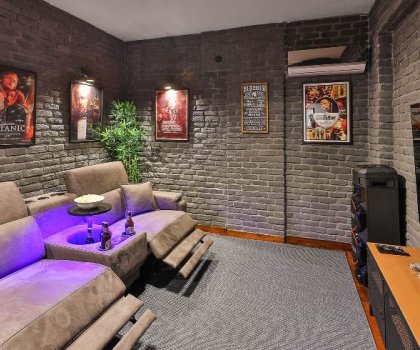 Sinema Odalı Villalar